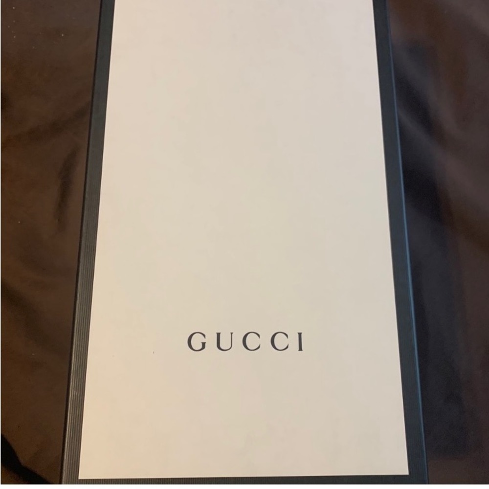 Authentic, New  Gucci Slides/Slippers Box (SLIDES /SLIPPERS ARE NOT INCLUDED)